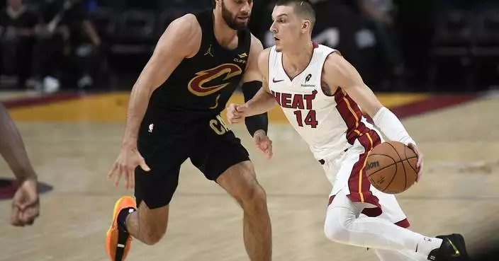 Heat say they&#8217;ll try to rally after &#8217;embarrassing&#8217; 37-point loss to Cleveland in Game 3