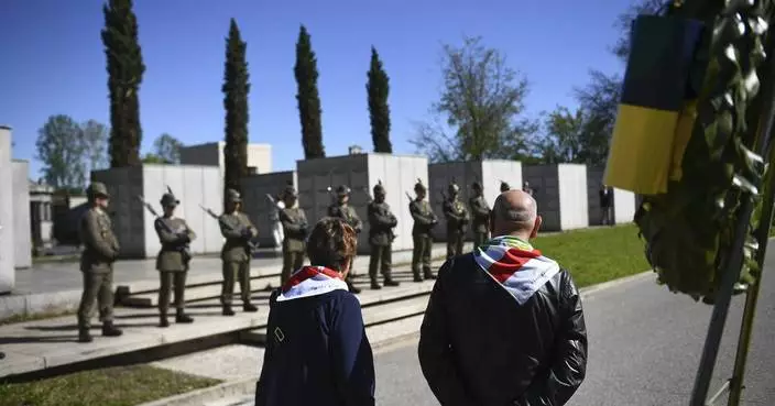 1 killed and 2 injured as driver loses control during a parade in an Italian town