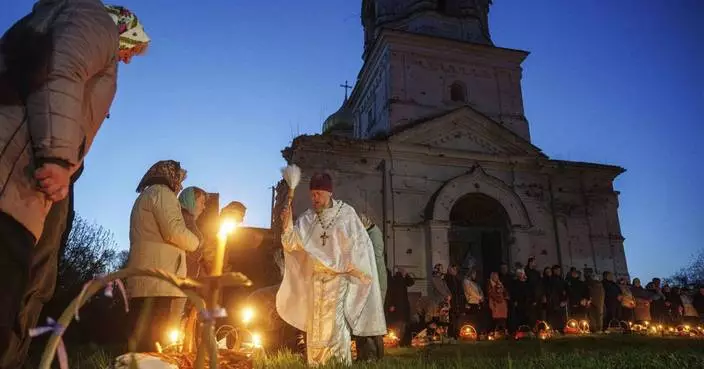 Ukrainians mark Easter with little faith in Russia ceasefire