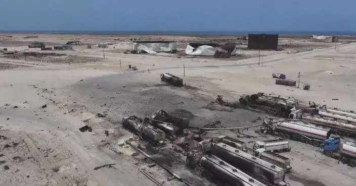 US strikes kill at least 80, paralyze fuel port in Hodeidah