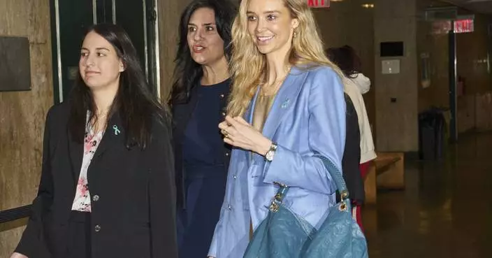 Ex-model testifying that Harvey Weinstein sexually assaulted her questioned about private journal