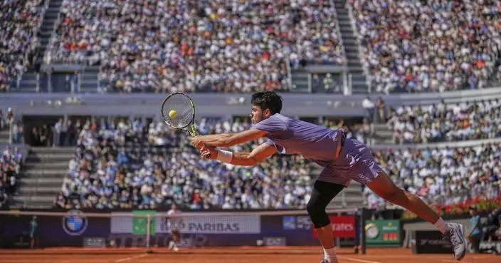 Alcaraz advances to his 1st Italian Open final, will face Sinner or Paul for the title