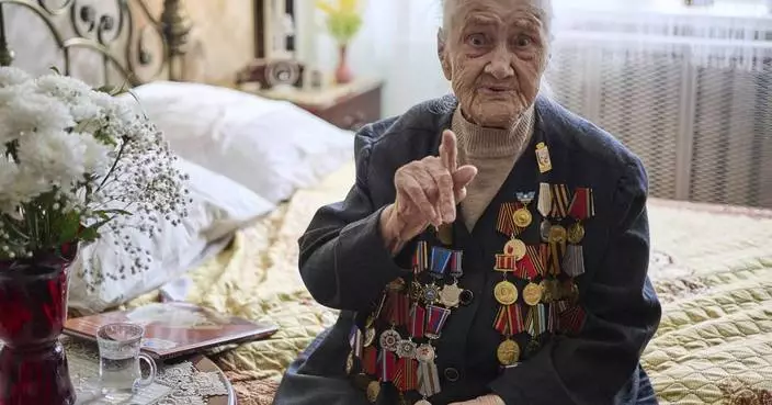 AP PHOTOS: On Victory Day, veterans recall the Soviet Union&#8217;s sacrifice in World War II