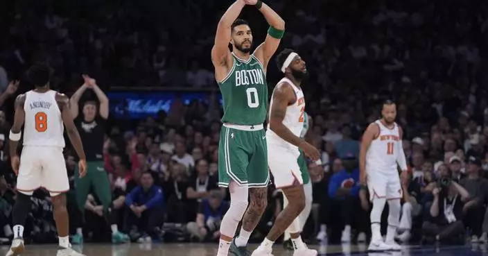 Celtics rout Knicks 115-93 to cut New York&#8217;s lead to 2-1 in the Eastern Conference semifinals