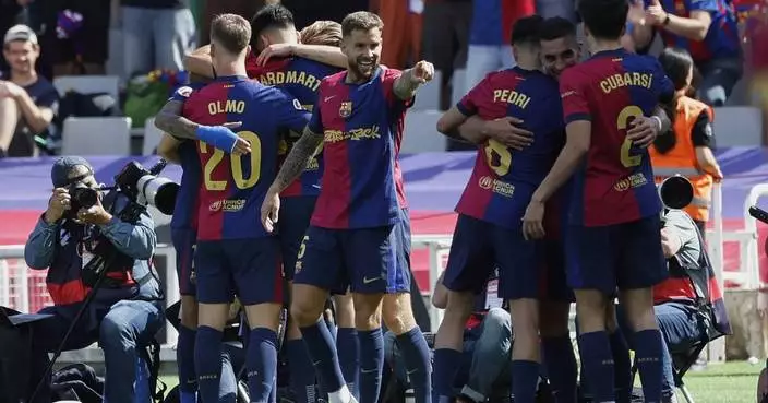 Barcelona rallies to beat Real Madrid 4-3 despite Mbappé hat trick to move closer to La Liga title