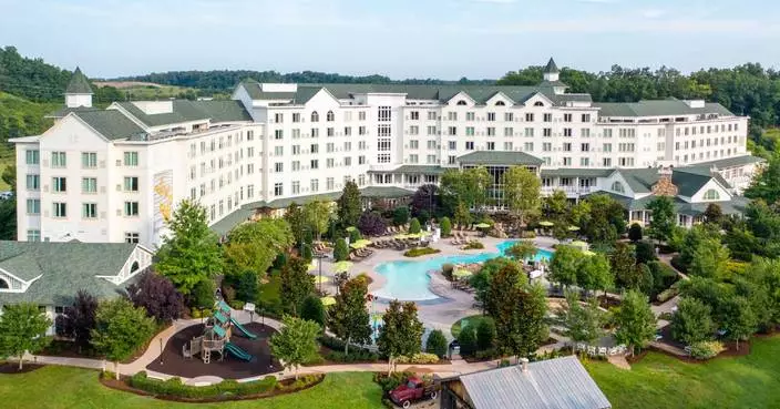 Dolly Parton’s Original Resort Marks Its 10th Anniversary This Summer