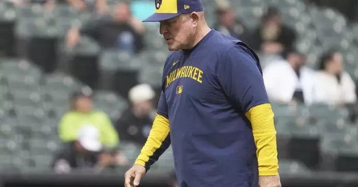 Brewers&#8217; Murphy and Cubs&#8217; Counsell say they&#8217;ve remained friends even while managing division rivals