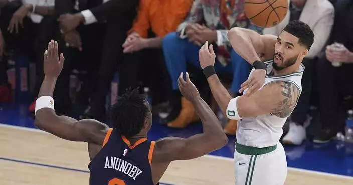 Jayson Tatum carried off floor with right leg injury and Celtics star will have MRI
