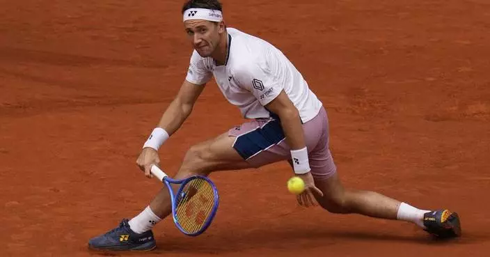 With help from painkillers, Ruud beats Cerundolo to reach Madrid Open final