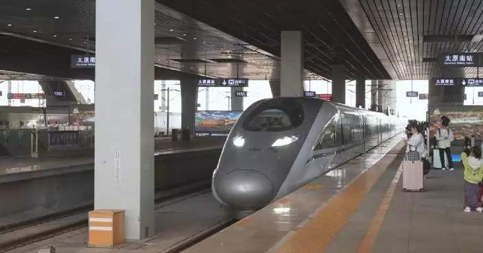 Chinese railway services take targeted measures to handle May Day holiday travel surge