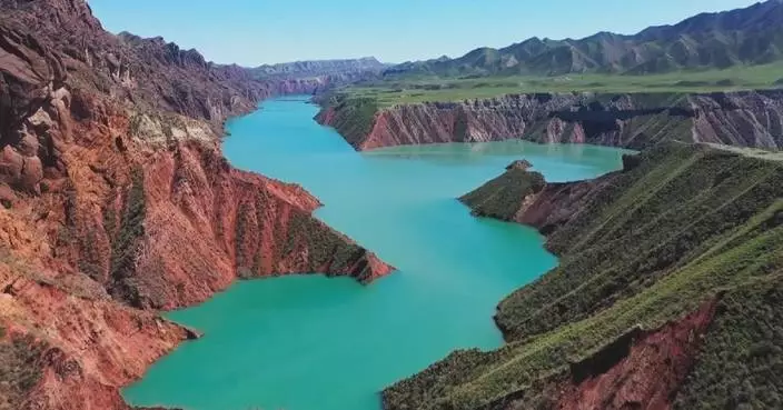Attractions across China embrace May Day holiday tourism boom