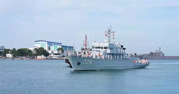 Chinese warships arrive in Singapore for maritime defense exhibition