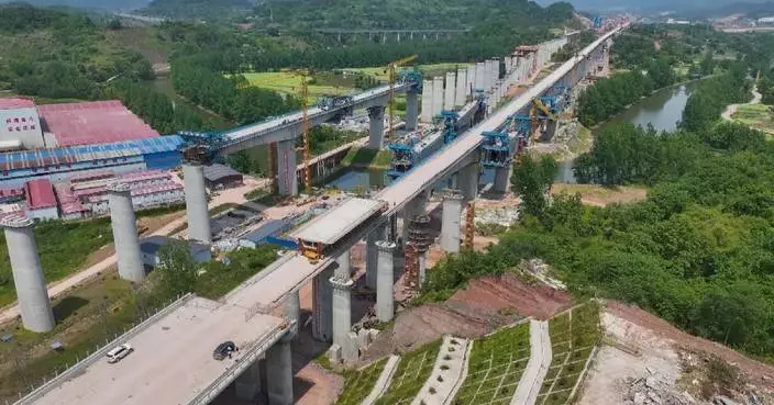 China&#8217;s railway investment up 5.3 percent in Jan-April period