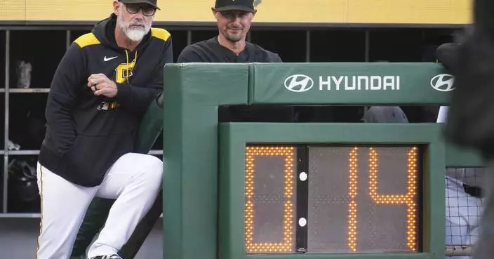 Man falls from 21-foot Clemente Wall at PNC Park during Pirates game