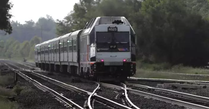 New Jersey Transit, commuters bracing for potential train engineers strike