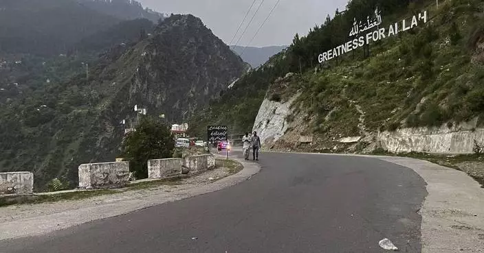 Threat of war with India leaves a scenic Pakistani tourist spot empty
