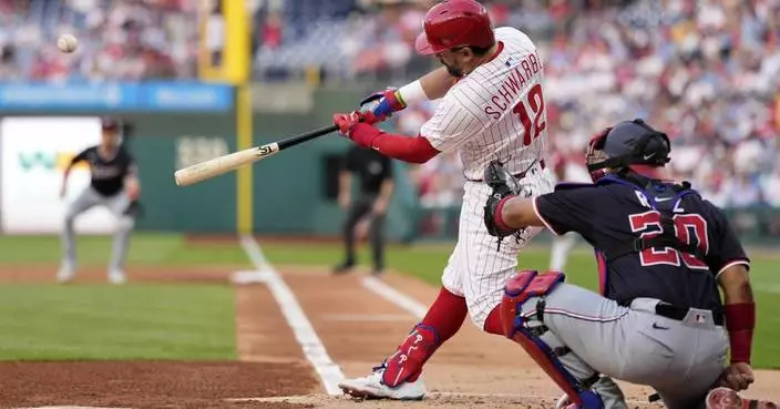 Schwarber's 3-run homer paces Phillies to 4th straight win, 7-2 over Nationals