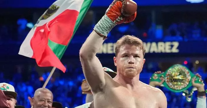 Alvarez hopes to again unify super middleweight division in early Sunday morning fight vs. Scull
