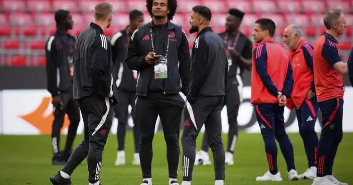 Man United and Tottenham looking to salvage dismal season in Europa League final