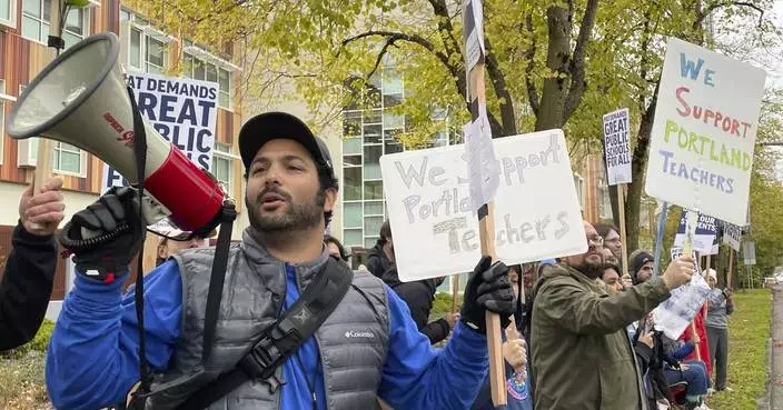 Oregon governor signs bill providing unemployment pay for striking workers