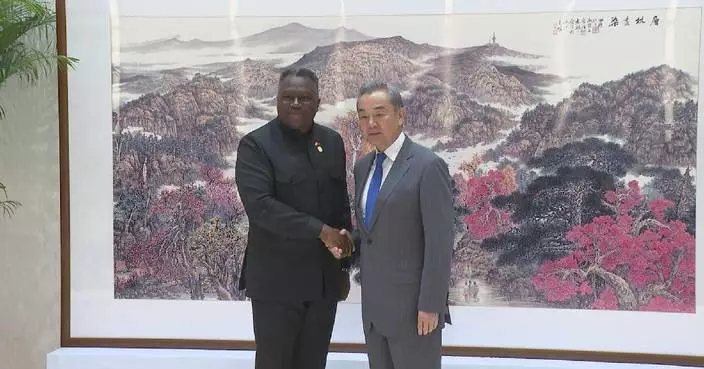 Chinese FM meets Liberian vice president