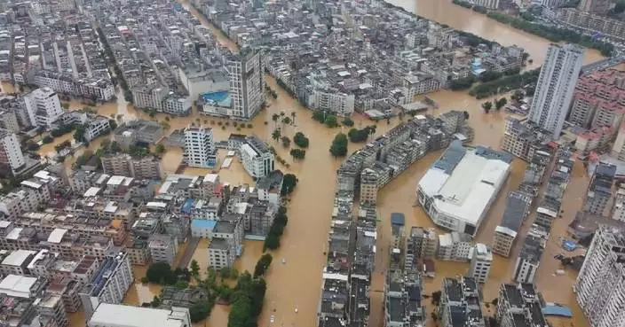 Heavy rains flood cities in southern China