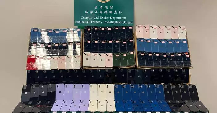 Hong Kong Customs Seizes 690 Counterfeit Phones Worth $1.4 Million at HZMB Port