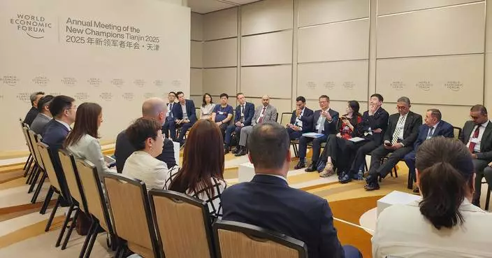 Hong Kong&#8217;s Financial Secretary Promotes Collaboration at World Economic Forum in Tianjin.