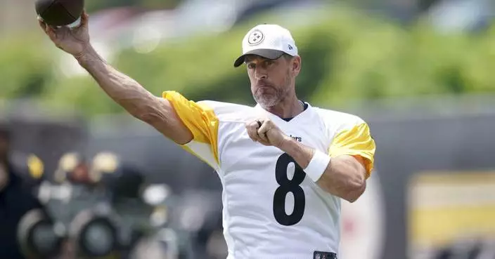 Steelers QB Aaron Rodgers is 'pretty sure' the 2025 season will be his last in the NFL
