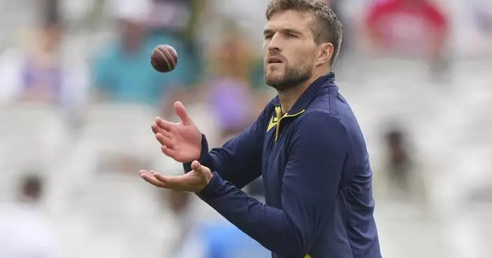 Mulder has the final hand as South Africa trounces Zimbabwe in heaviest innings defeat in 20 years