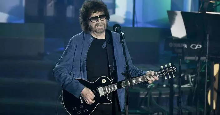 A London music festival cancels its final night after ELO's Jeff Lynne pulls out