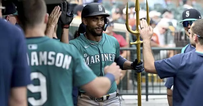 Arozarena homers, scores 4 times as Mariners rout Tigers 15-7