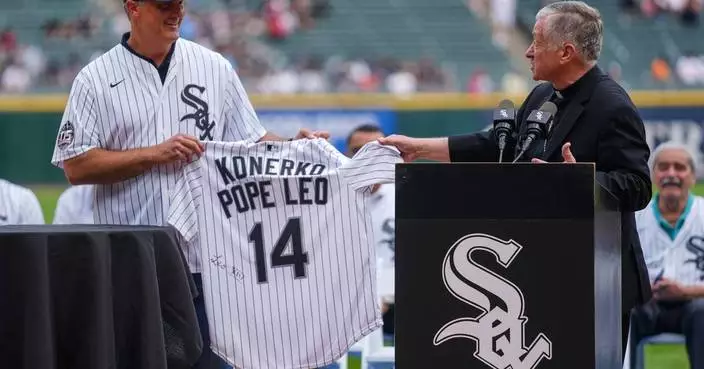 From one 14 to another, White Sox great Konerko gets gift from Pope Leo XIV in honor of 2005 title