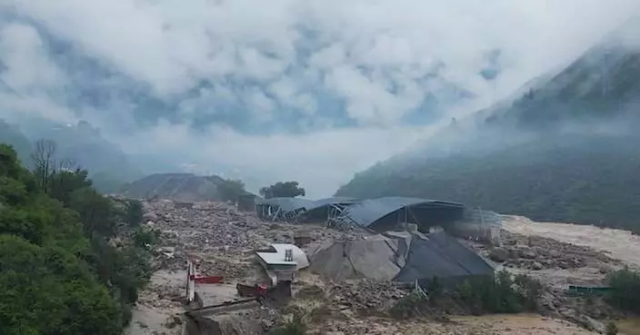 Heavy rains trigger flash floods across China, prompting swift emergency response