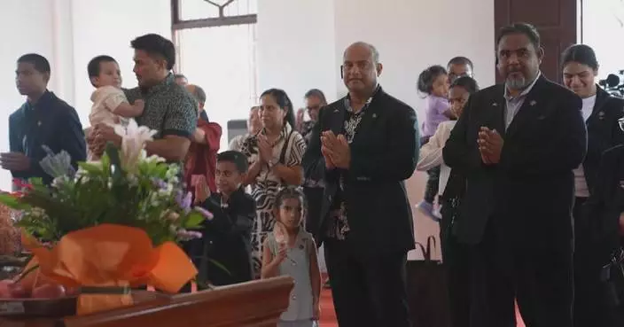 Nauruan president hails China's transformation during ancestral visit