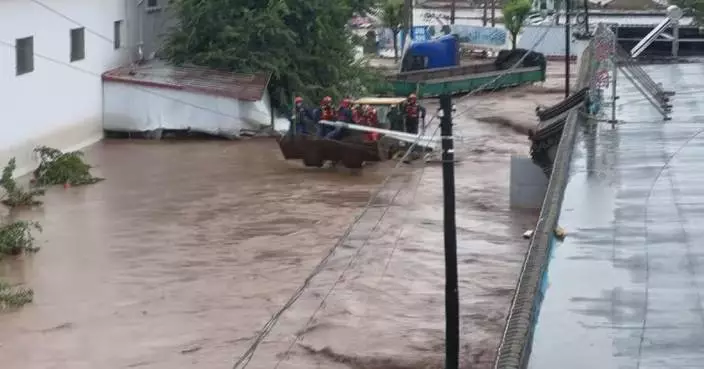Firefighters deployed to rescue flood-trapped residents from nursing home in Beijing