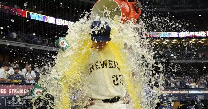 Vaughn emerges as one of league's hottest hitters with Brewers after slumping with White Sox