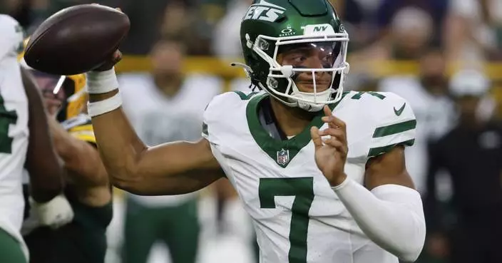 Jets&#8217; Justin Fields says his focus on his faith the past 6 months has helped him shake off criticism