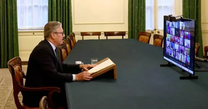 Zelenskyy meets with UK&#8217;s Starmer as Europe braces for Trump-Putin summit