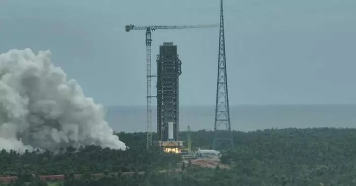 China&#8217;s Long March-10 carrier rocket completes 1st static fire test
