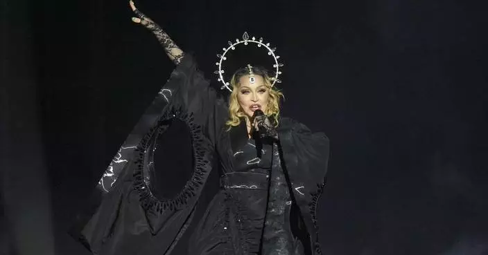 Madonna urges the pope to visit Gaza &#8216;before it&#8217;s too late&#8217;