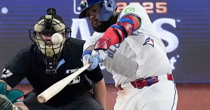 Guerrero hits 6th postseason homer and Blue Jays beat Mariners 6-2 to force Game 7 of ALCS