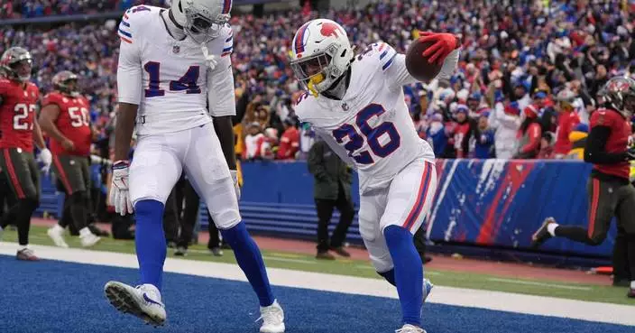 Josh Allen has 3 TDs passing, 3 rushing to outduel Baker Mayfield as Bills beat Buccaneers 44-32