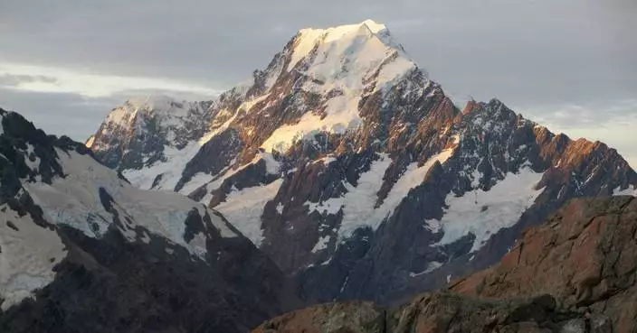 US climber among 2 killed in fall on New Zealand&#8217;s highest peak