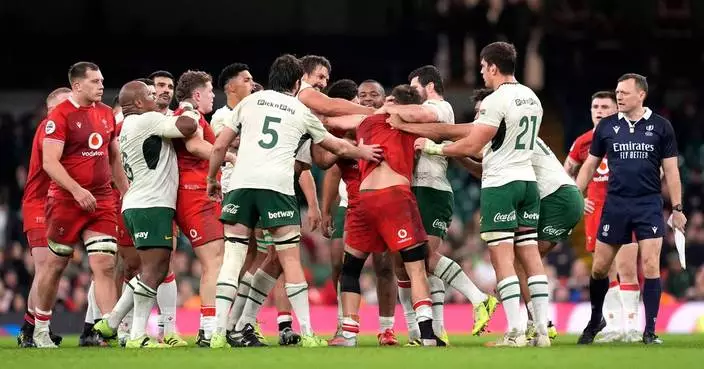 Springboks star Etzebeth gets red card for eye gouging against Wales