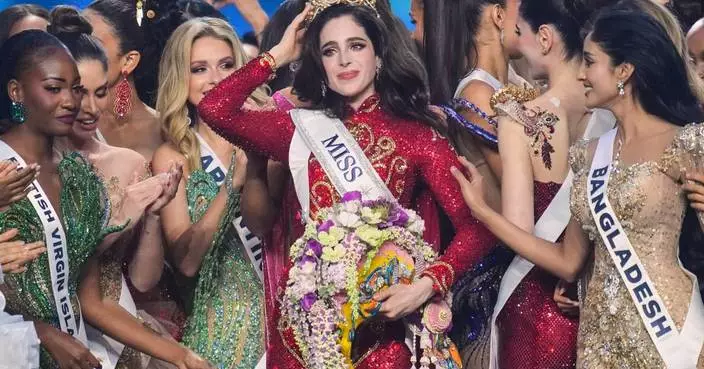 Mexico&#8217;s bullied pageant contestant gets payback by capturing Miss Universe crown