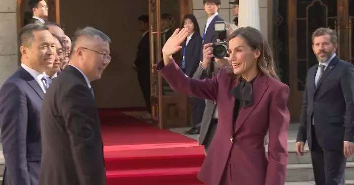 Spanish queen visits Beijing Foreign Studies University