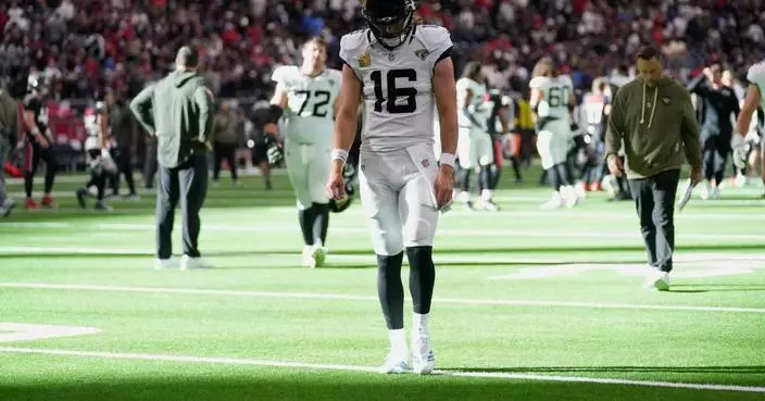 QB Trevor Lawrence and DE Josh Hines-Allen fail to deliver in the Jaguars’ historic collapse