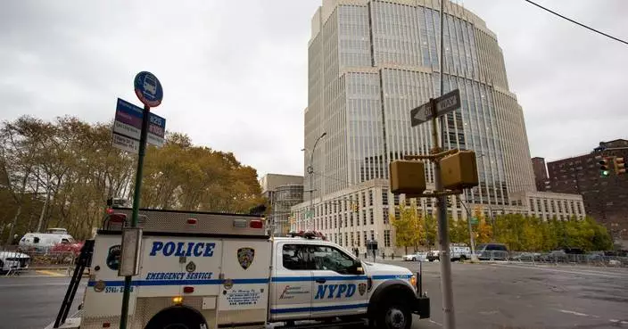 Alleged plot to bribe a juror with $100,000 upends former heavyweight boxer’s NYC drug trial