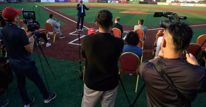 The Dune of Dreams: Upstart league Baseball United hosts inaugural game in Dubai with its own rules